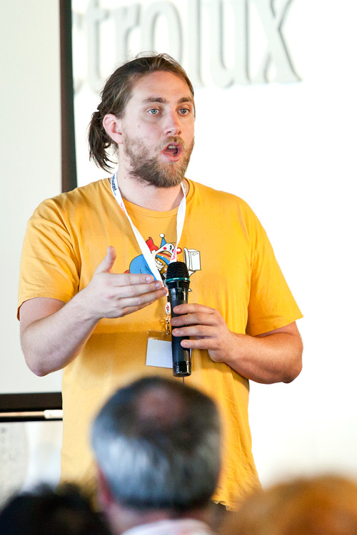 Michael Gall (@MyAchingHead) presenting at the SEO seminar, EDB2011